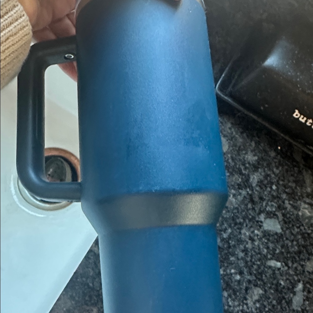 Stanley Deep Blue 40oz Insulated Water Bottle Thermos - Picture 5 of 10